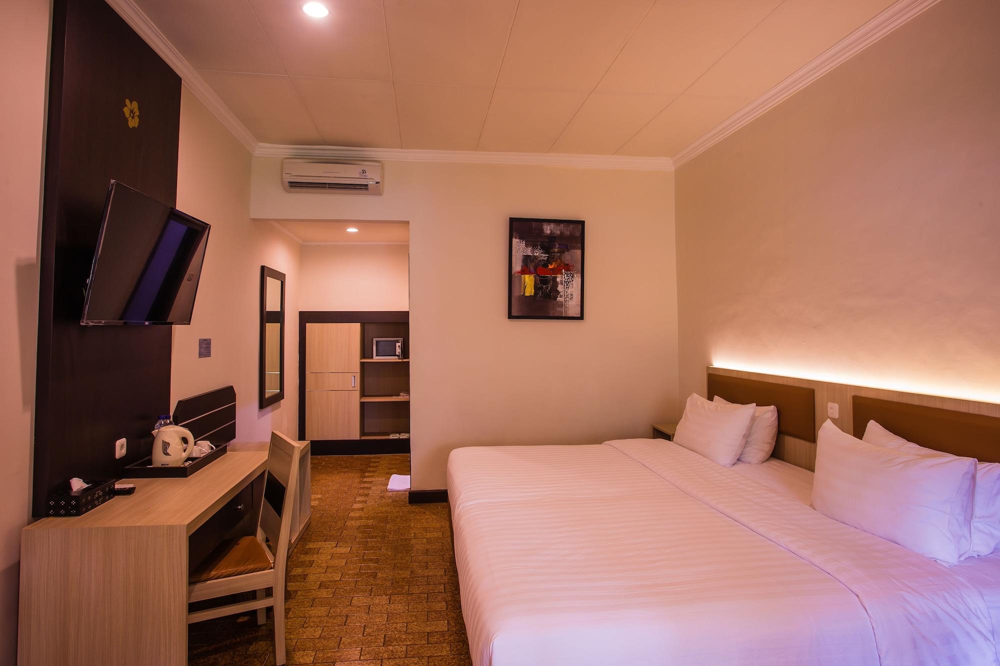 Lombok Garden Hotel Матарам Екстериор снимка