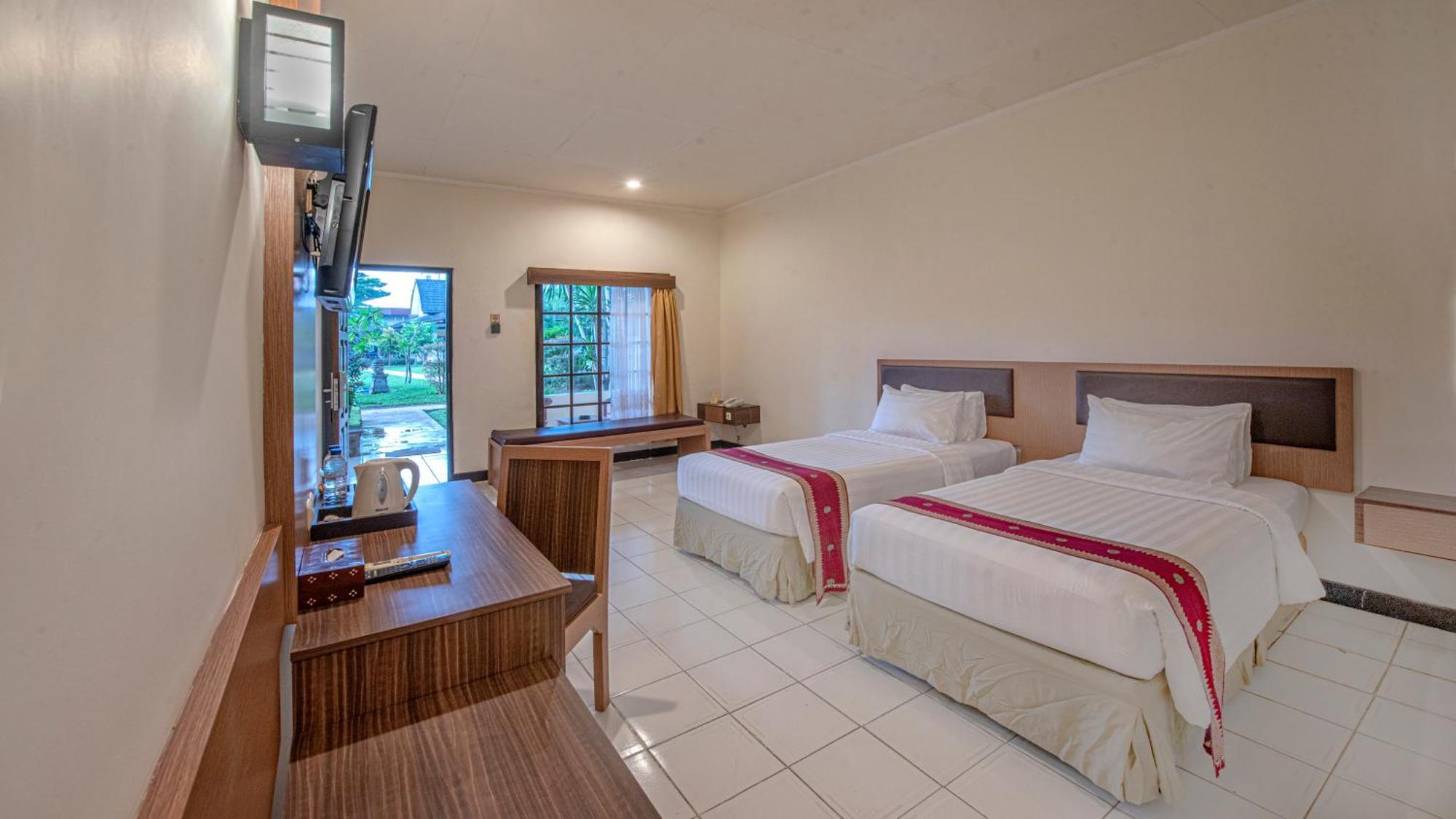 Lombok Garden Hotel Матарам Екстериор снимка