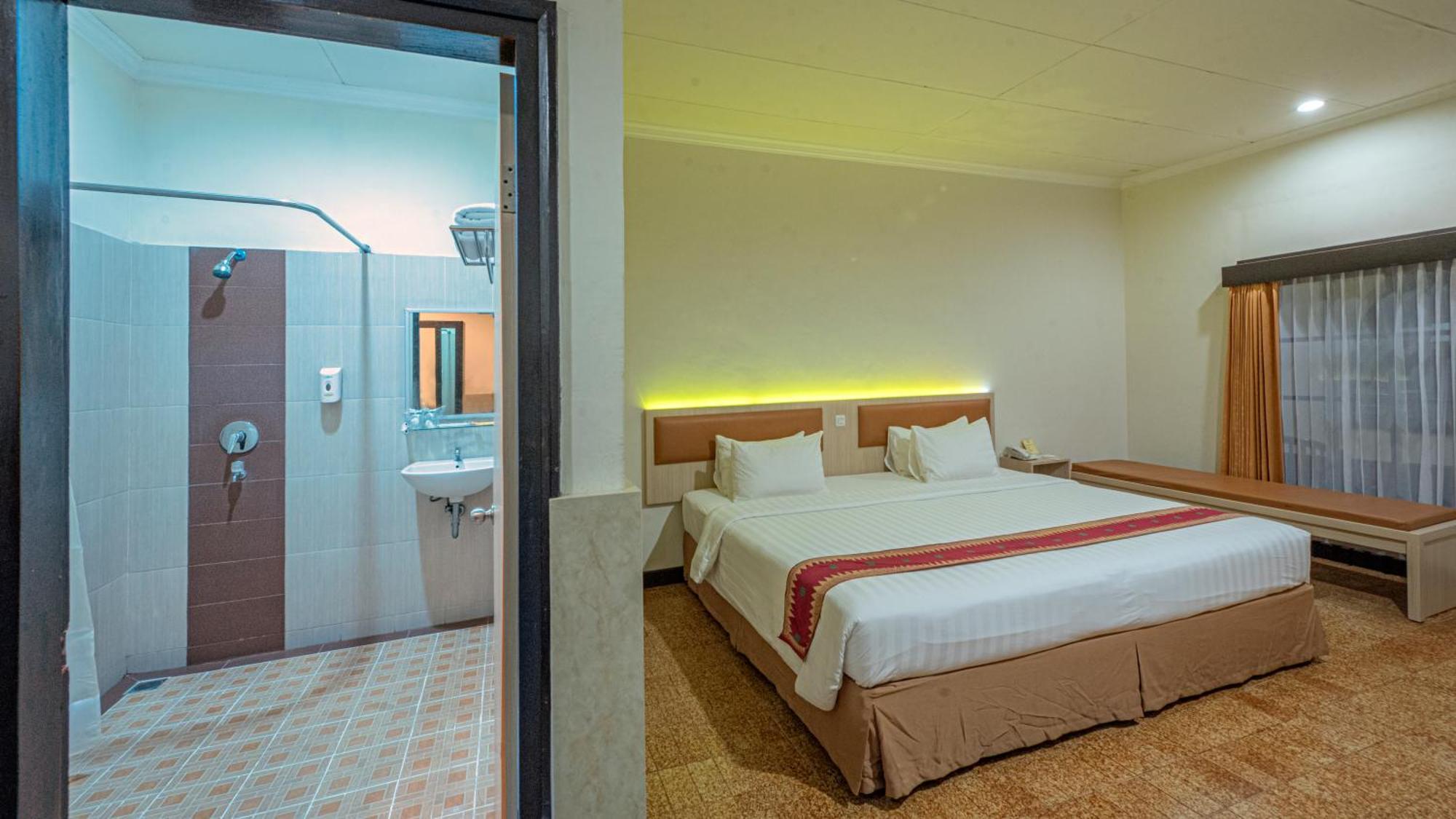 Lombok Garden Hotel Матарам Екстериор снимка