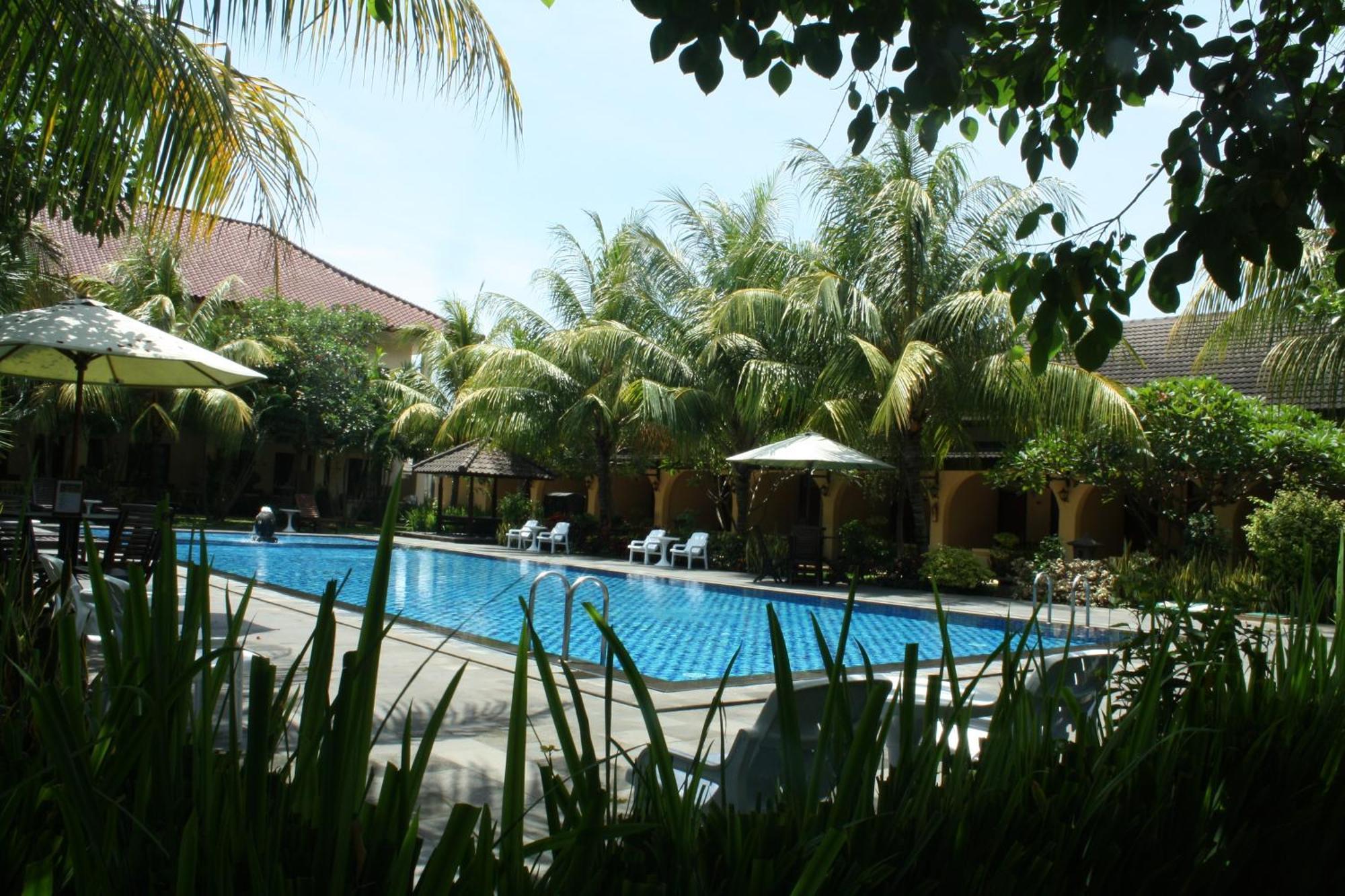 Lombok Garden Hotel Матарам Екстериор снимка