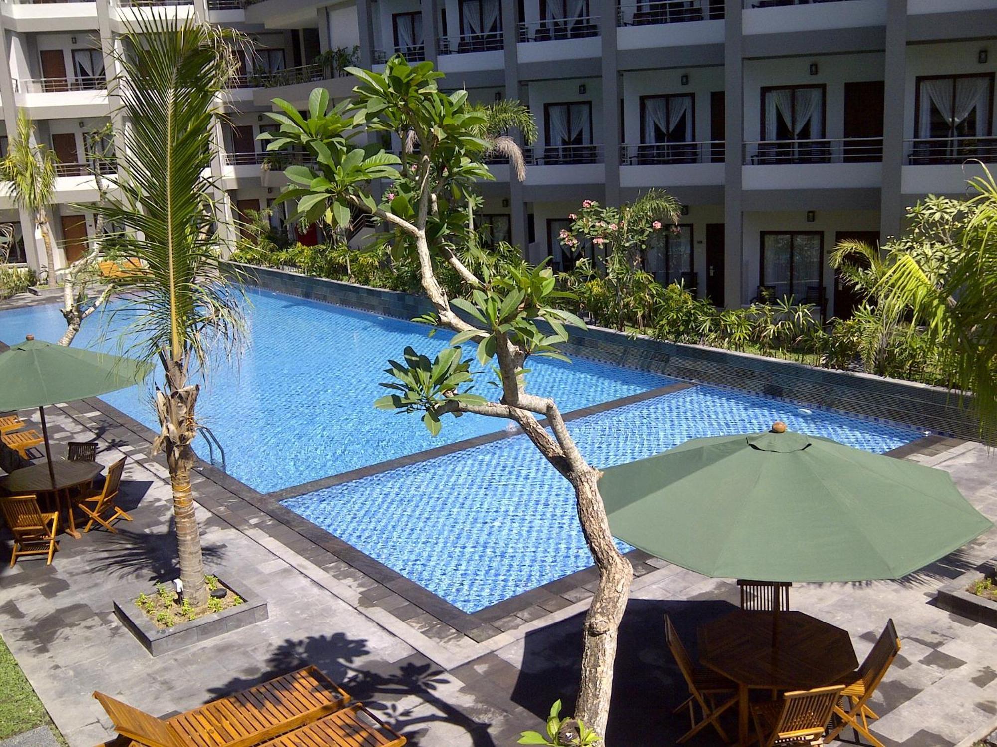 Lombok Garden Hotel Матарам Екстериор снимка