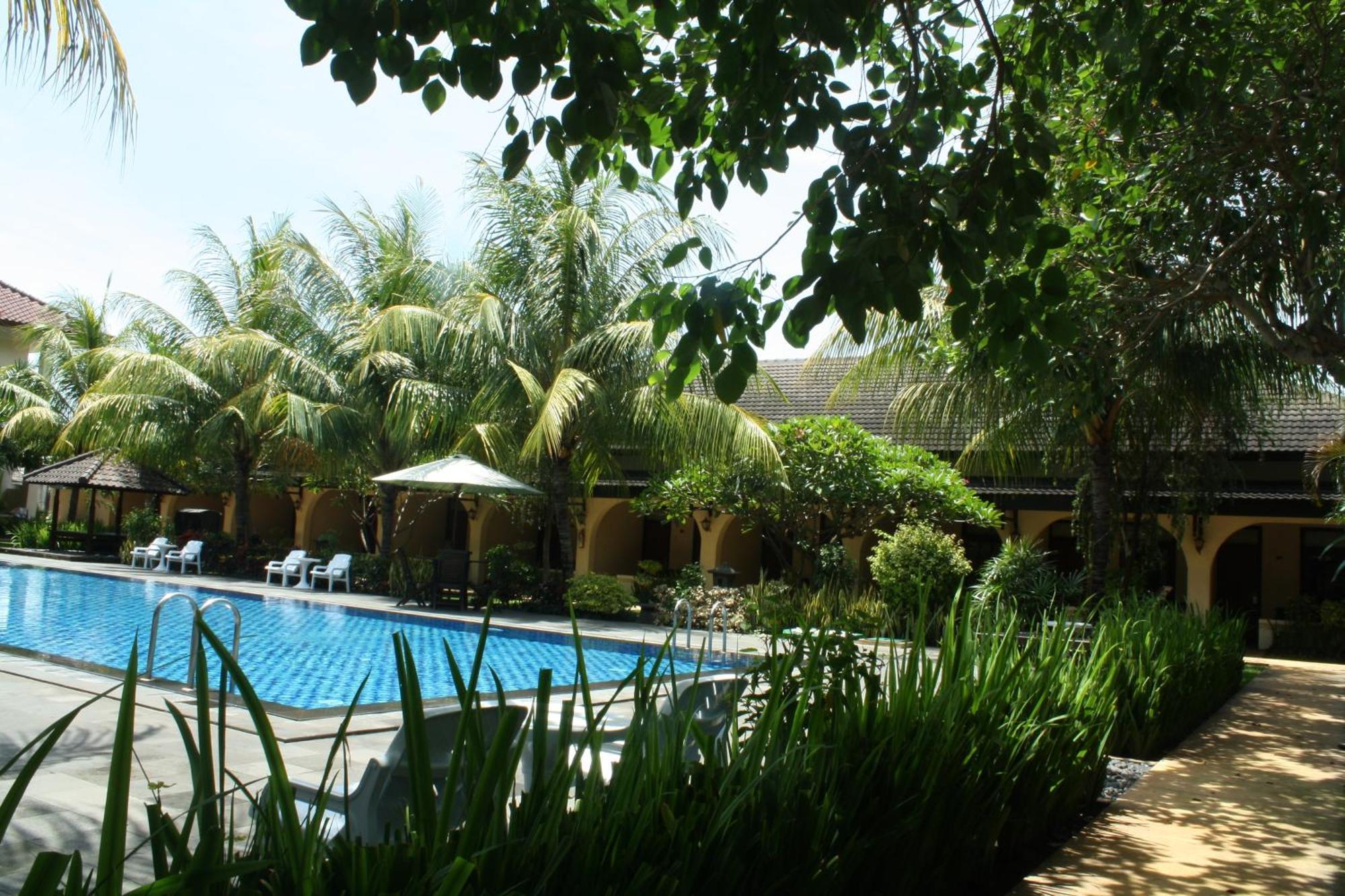 Lombok Garden Hotel Матарам Екстериор снимка