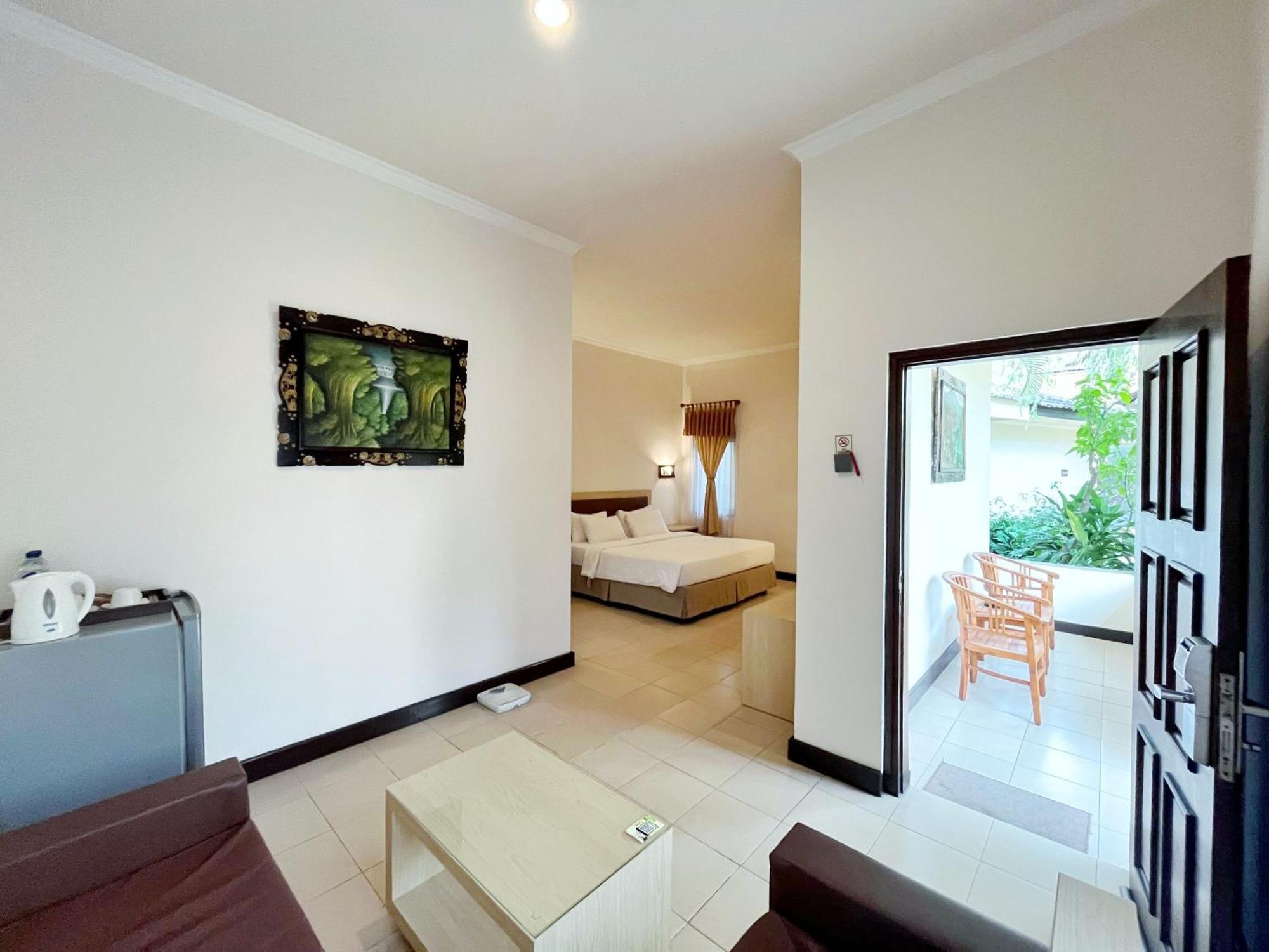 Lombok Garden Hotel Матарам Екстериор снимка