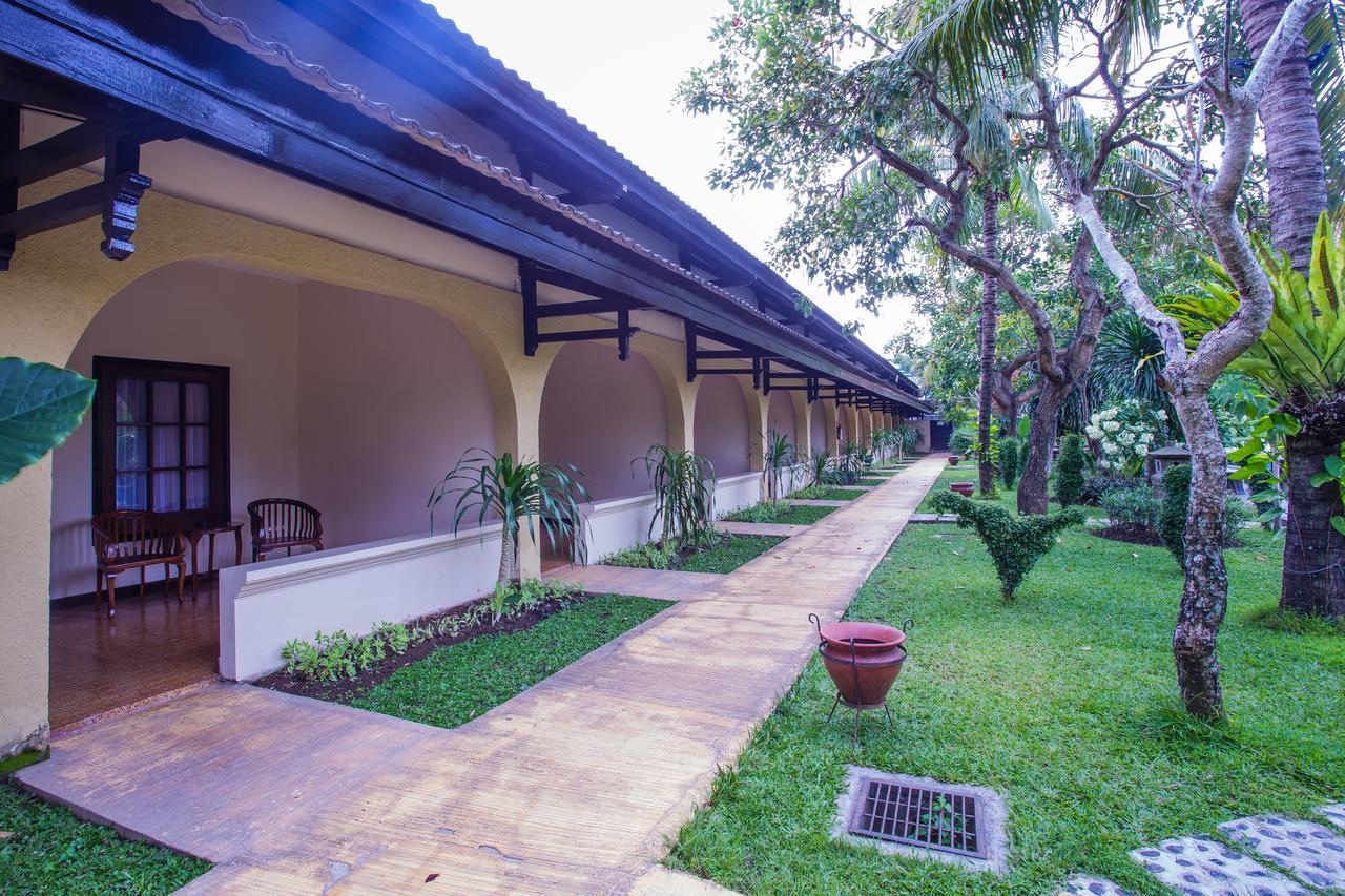 Lombok Garden Hotel Матарам Екстериор снимка